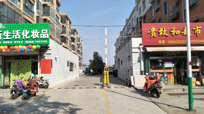 御城花园外景图