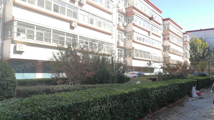 古城花园外景图