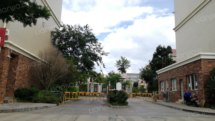 豪锦源小区外景图