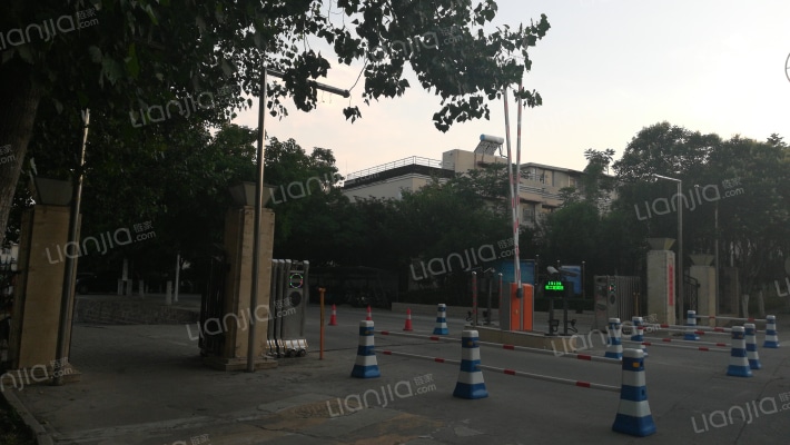 河南城建学院教师公寓外景图