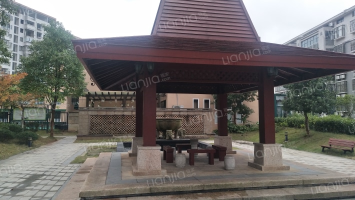 江南花苑柏翠湾外景图