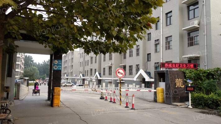 龙盛华府外景图