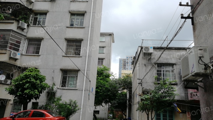 工行银二村宿舍外景图