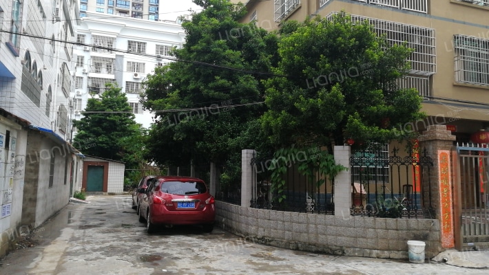 云南南路精诚小区外景图