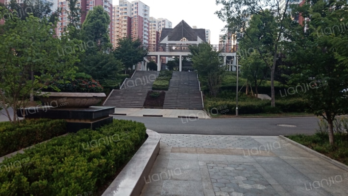 都梁现代城外景图