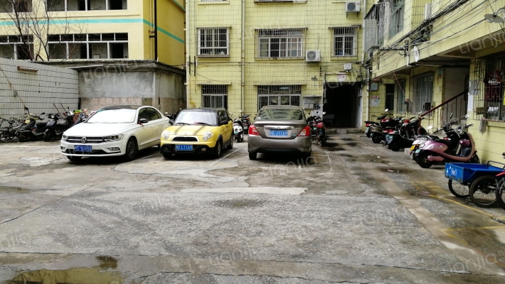 德黔花园外景图