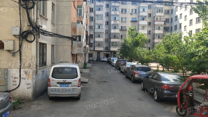 珠江小区外景图