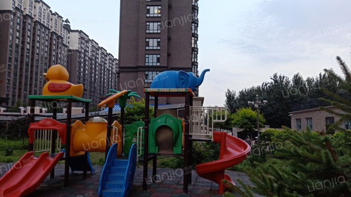 鸿城西郡外景图