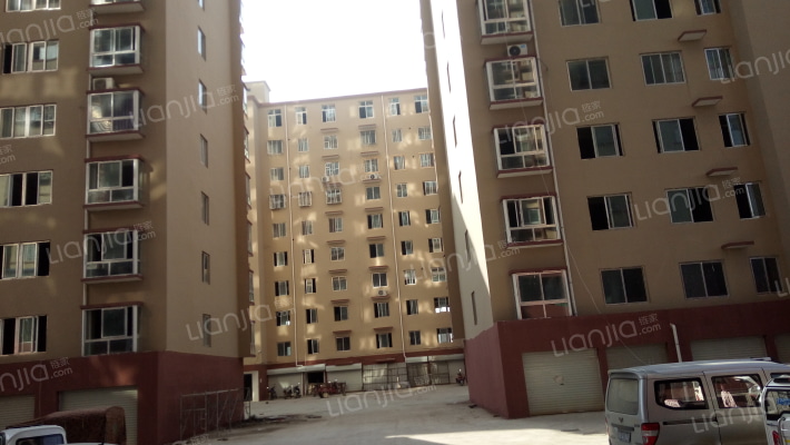 新城小区外景图