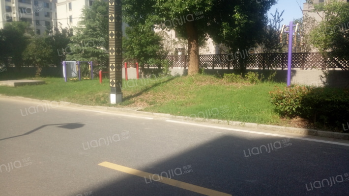 双桥北苑外景图