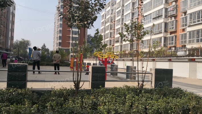 阳光城市花园外景图