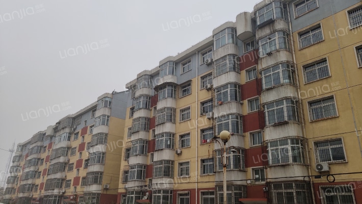 海泉公寓外景图