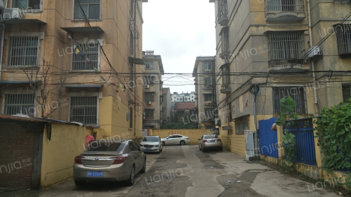 龙潭小区外景图