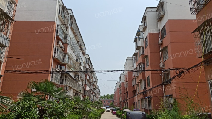 问天阁小区外景图