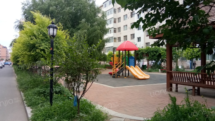 石油小区外景图