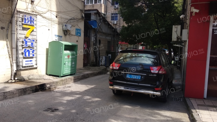 银鹏家园外景图