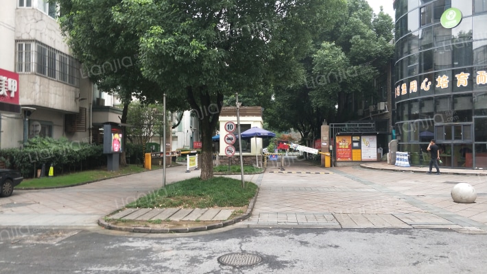 金地华城外景图