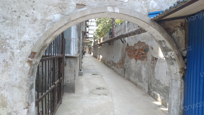 中兴北路十七号居民院外景图