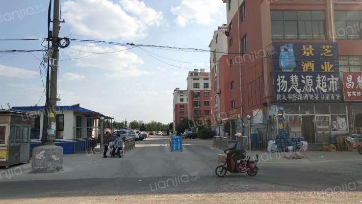 码头村小区外景图