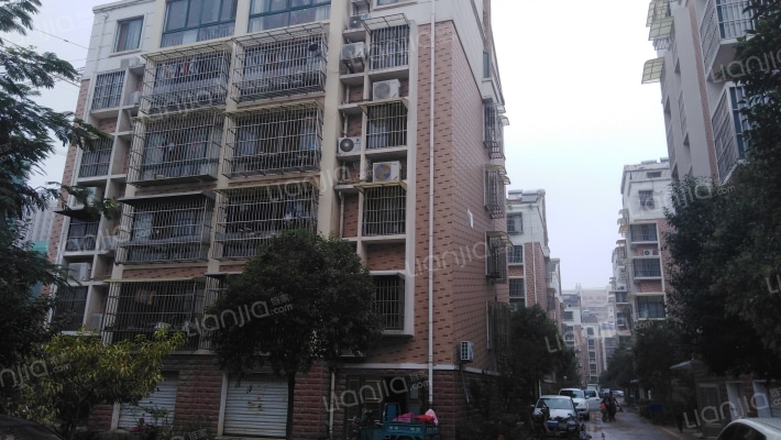 天都嘉园外景图