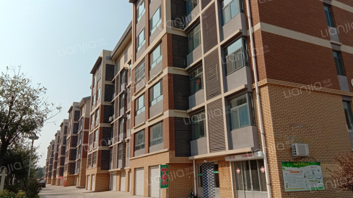 西坦社区中央商务区三期外景图