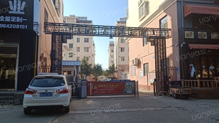 百乐富隆佳园外景图