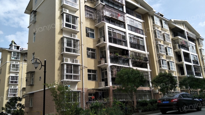 凤凰新城B区外景图