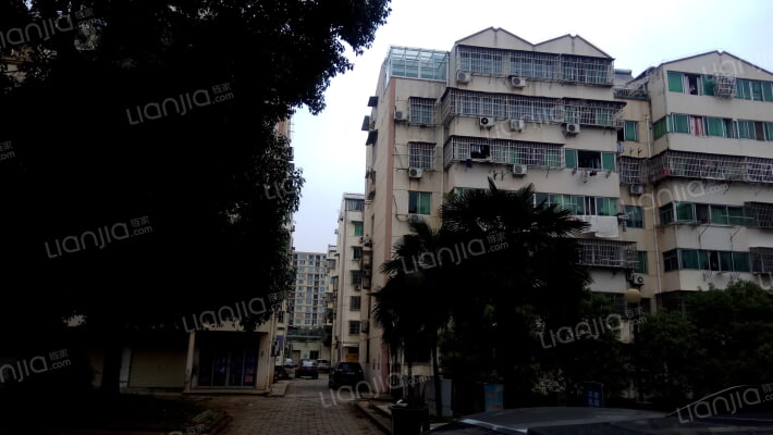 天宝商城外景图