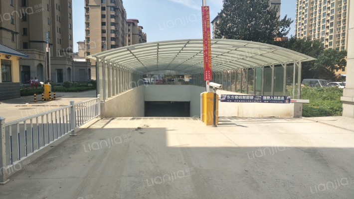 阳光嘉园中区外景图