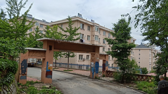 青龙新村外景图