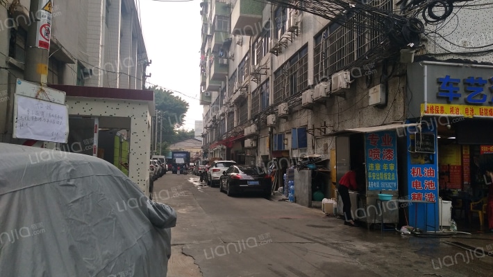 敦和路武警宿舍外景图