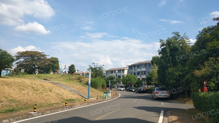 丹溪国际花园外景图