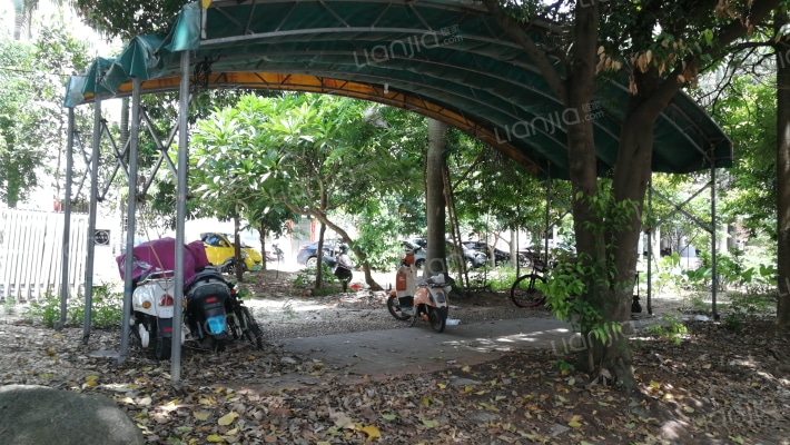 新中天华庭外景图