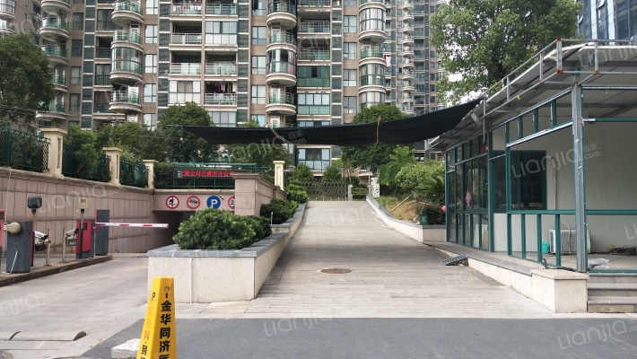 山田御景城外景图