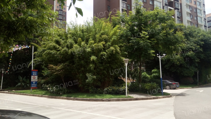 湖景天颐家园东区外景图