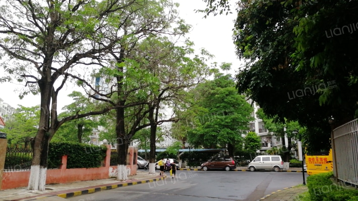 银湾华苑外景图