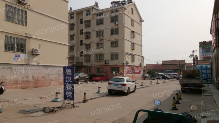 新兴公寓外景图