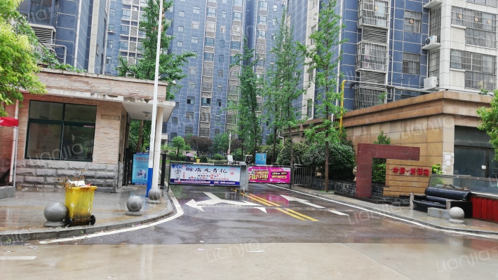 中房·听雨苑外景图