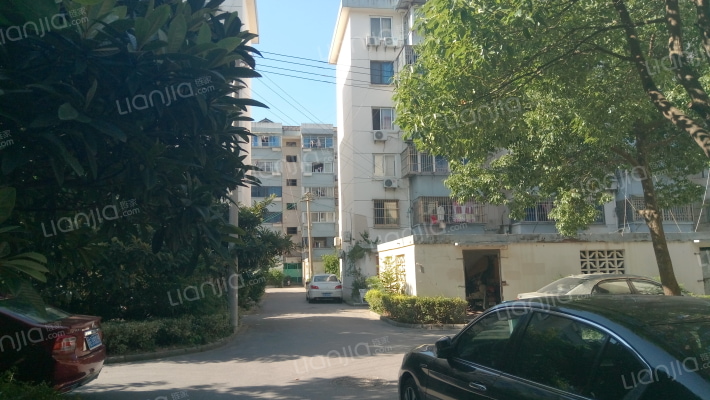 虞園新村外景图