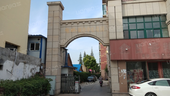 黎明城市中心花园外景图