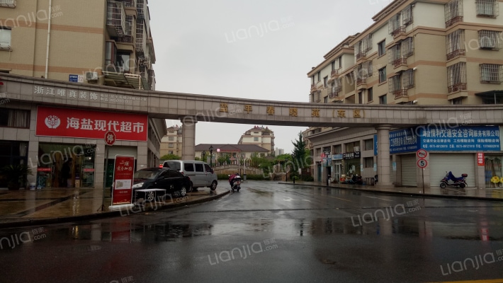 盐平春晓苑东区外景图