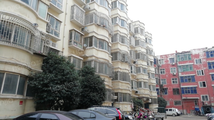 龙成家园外景图