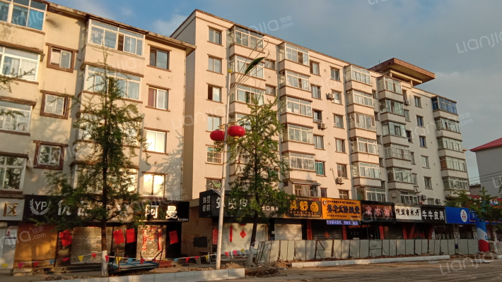 玻璃公司楼外景图