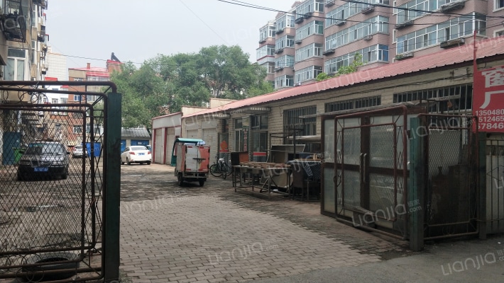 四中家属楼外景图