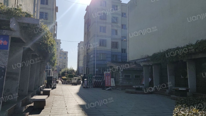 金旺景苑小区外景图