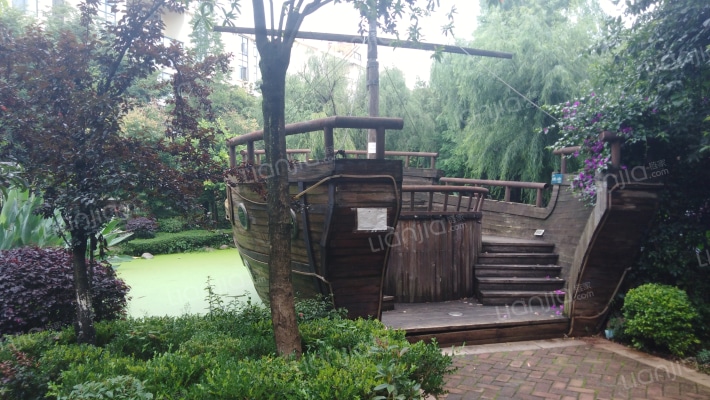 金岸春天外景图