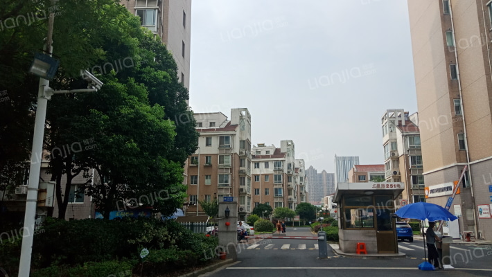 钻石公寓外景图