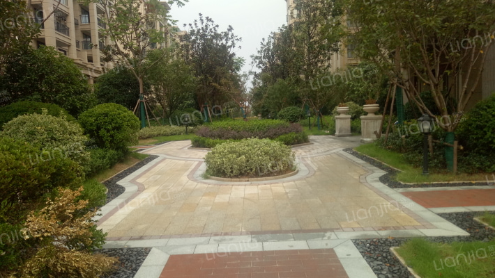 中梁国宾天下外景图