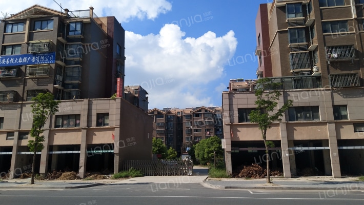 中联壹城南区外景图