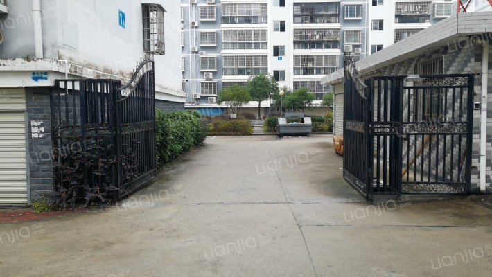 富和家园外景图